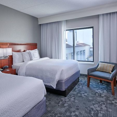 Hotel Courtyard By Marriott Indianapolis Castleton Exterior foto