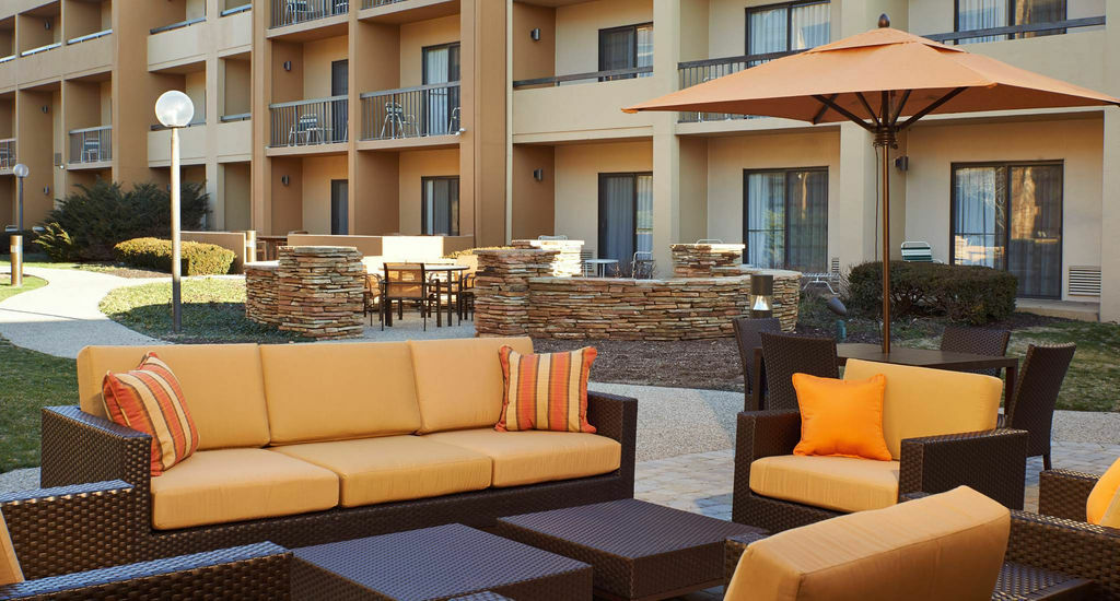 Hotel Courtyard By Marriott Indianapolis Castleton Exterior foto